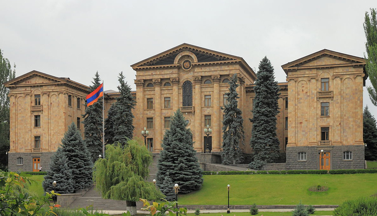 الحاق ارمنستان به اتحادیه گمرکی اوراسیا؛ تهدید یا فرصت؟!